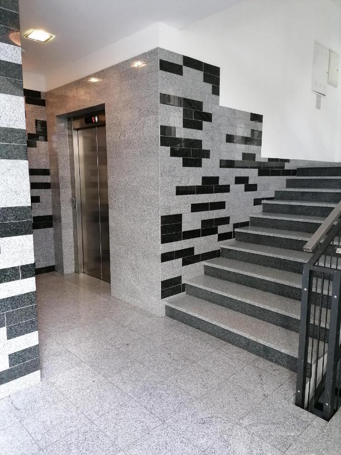 Apartments Dora Загреб Экстерьер фото