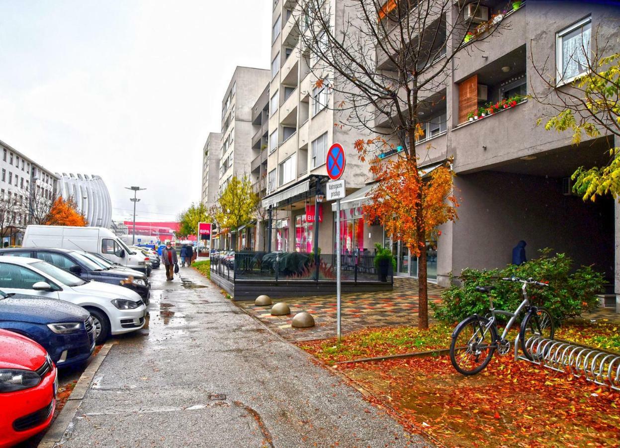 Apartments Dora Загреб Экстерьер фото